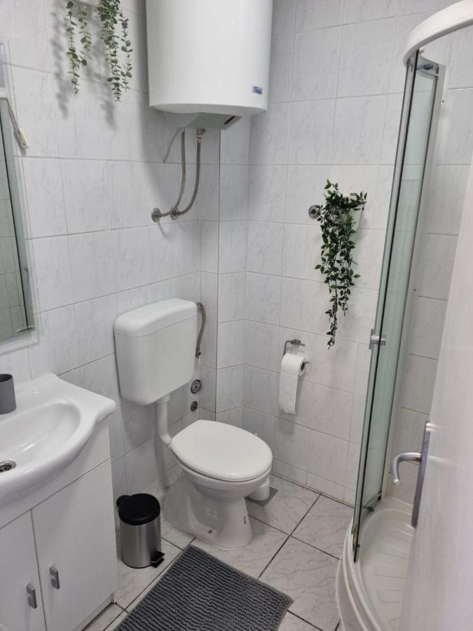 Apartmani Mali Селце Екстер'єр фото
